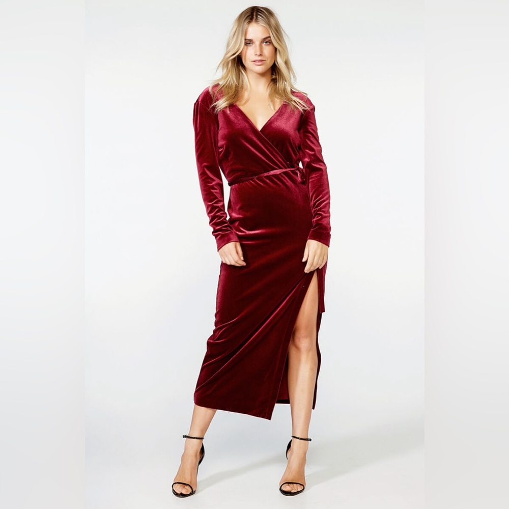 Bardot Morgan Velvet Dress in Burgundy